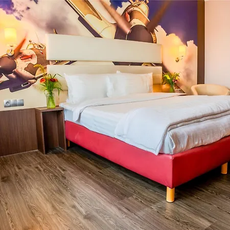 Airways Frankfurt Airport West Lägenhetshotell 3*