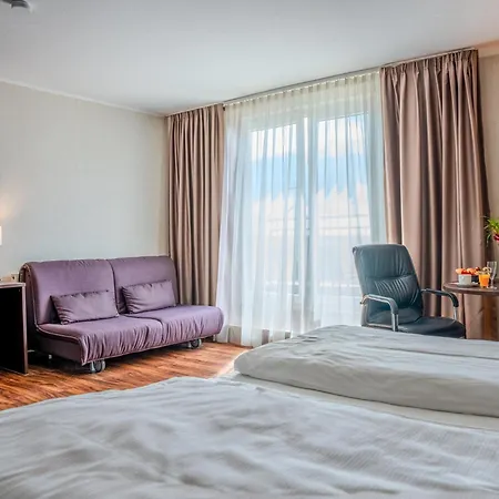 Airways Frankfurt Airport West 3*